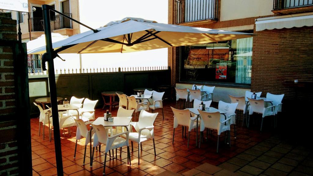 Bar Posada Bemi Almorox Exterior foto